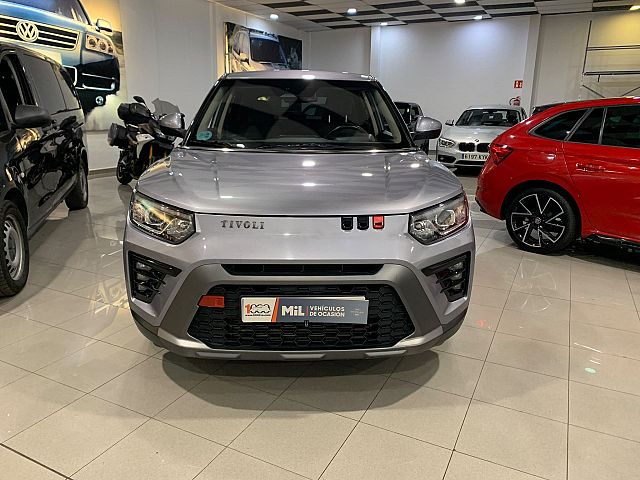 SSANYONG TIVOLI G15 URBAN PLUS 4*2