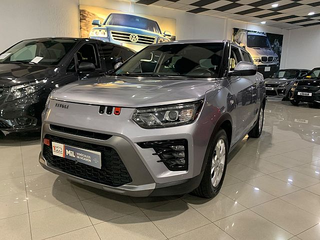 SSANYONG TIVOLI G15 URBAN PLUS 4*2