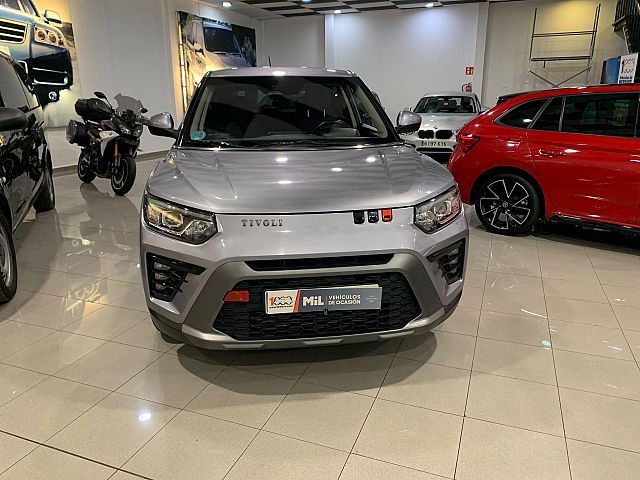 SSANYONG TIVOLI G15 URBAN PLUS 4*2